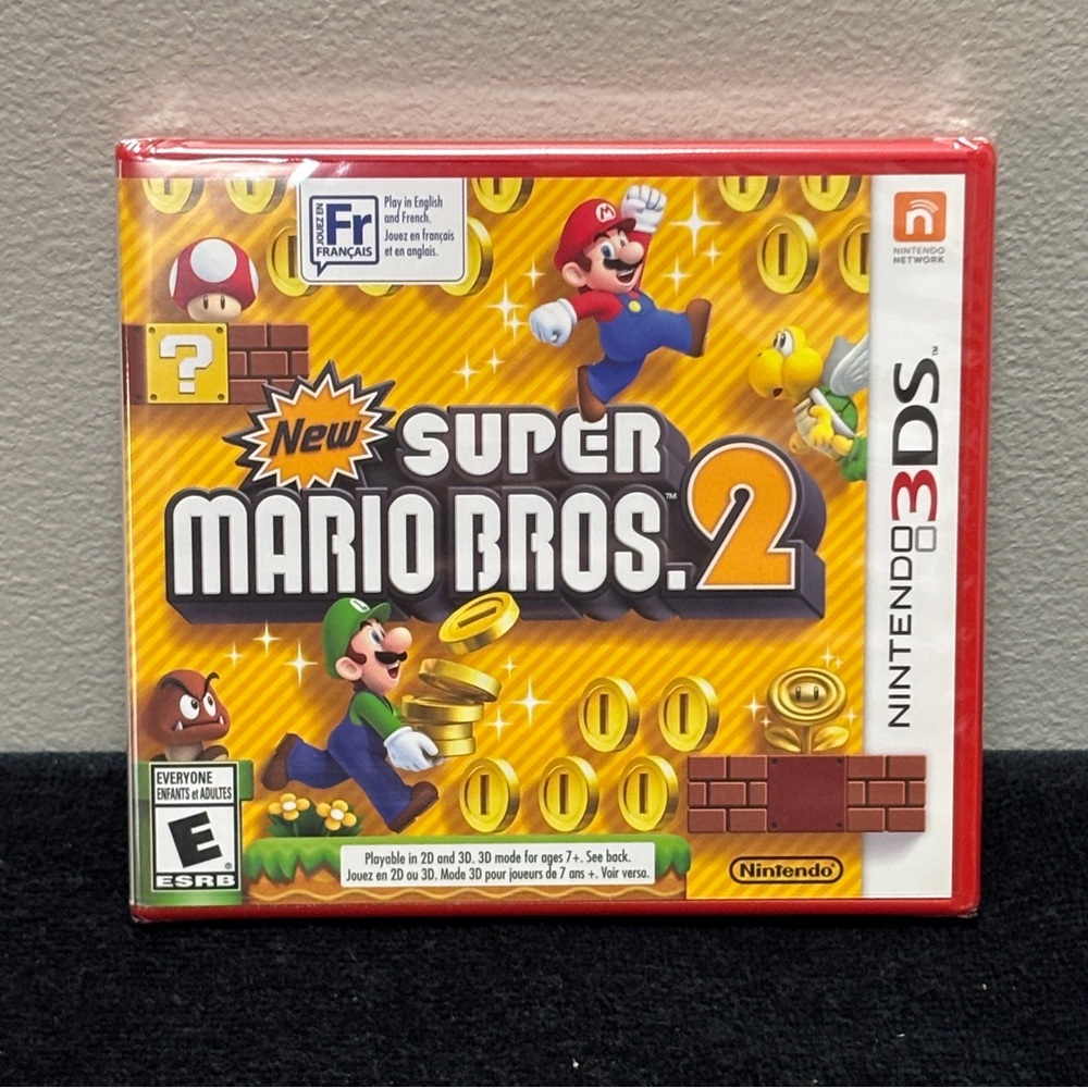 Nintendo New Super Mario Bros. 2 - Red and Yellow